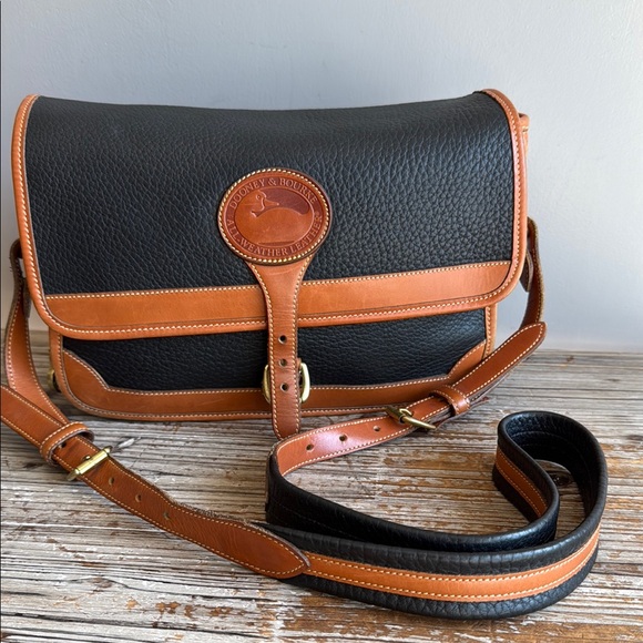 Vintage Black and Brown Dooney & Bourke crossbody great condition